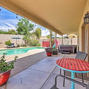 Spacious Phoenix-area Escape With Pool And Hot Tub Holiday home Avondale