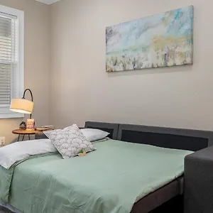 Cozy And Spacious 4br House With Pool In Holiday home Tampa